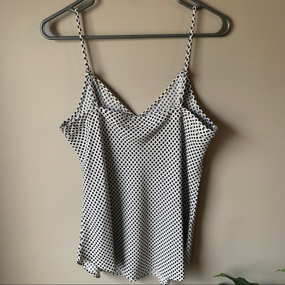 Ann Taylor adjustable strap tank Size M - Picture 2 of 3